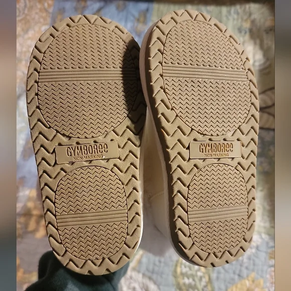 White Faux Fur Toddler Boots - Picture 2 of 5